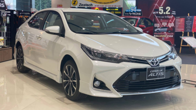 Mau bán xe Toyota Corolla Altis giá tốt nhất tại Việt Nam
